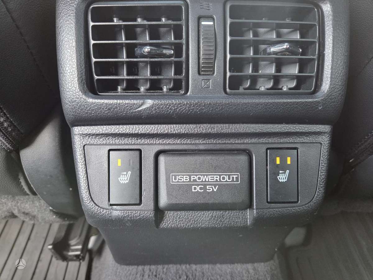 Subaru Outback, 3.6 l., off-road / crossover