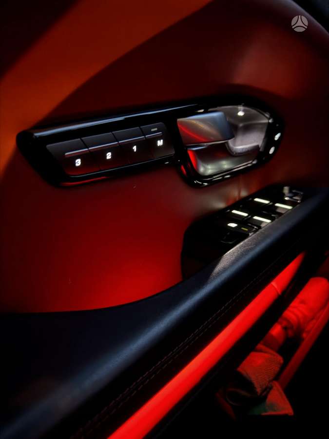 Land Rover Evoque, 2.0 l., off-road / crossover
