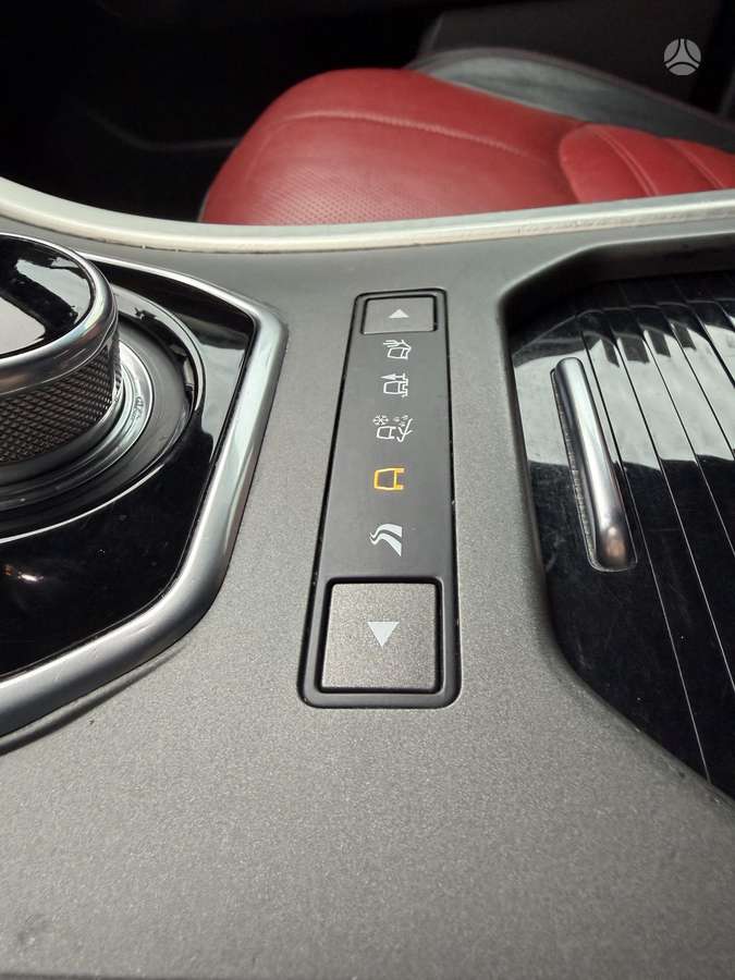 Land Rover Evoque, 2.0 l., off-road / crossover