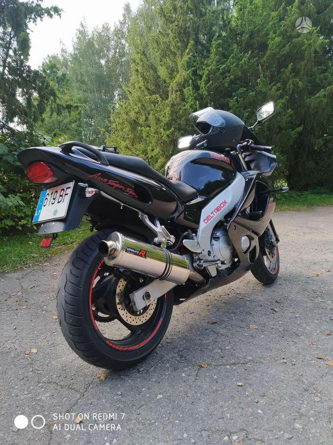 Yamaha YZF 600cc, superbikes