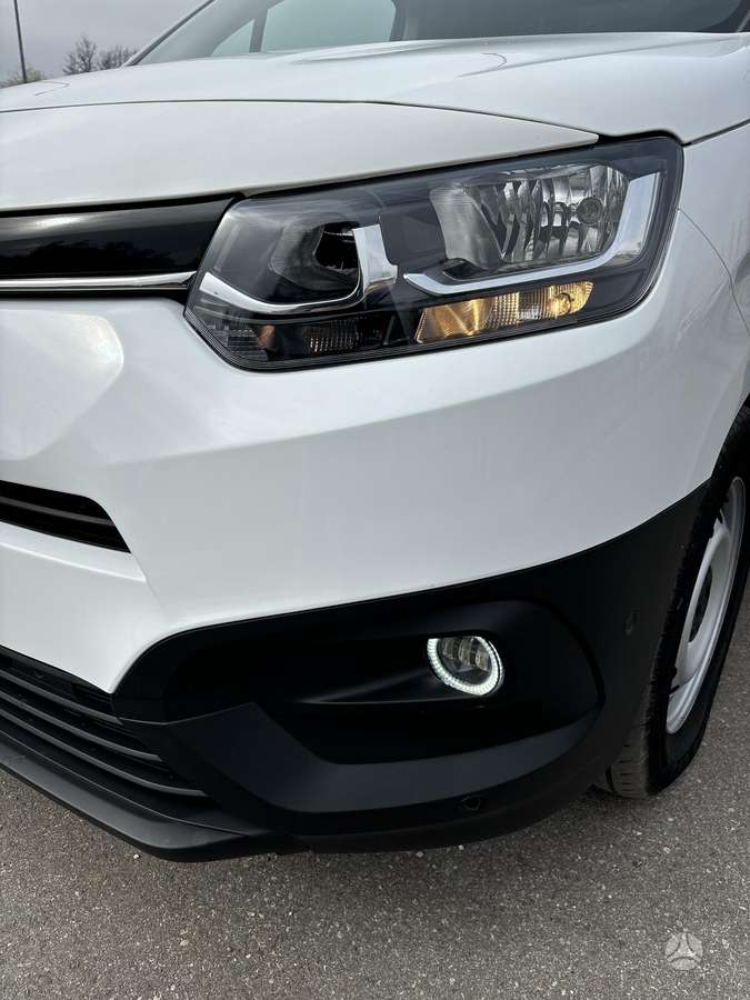 Toyota Proace City - 10