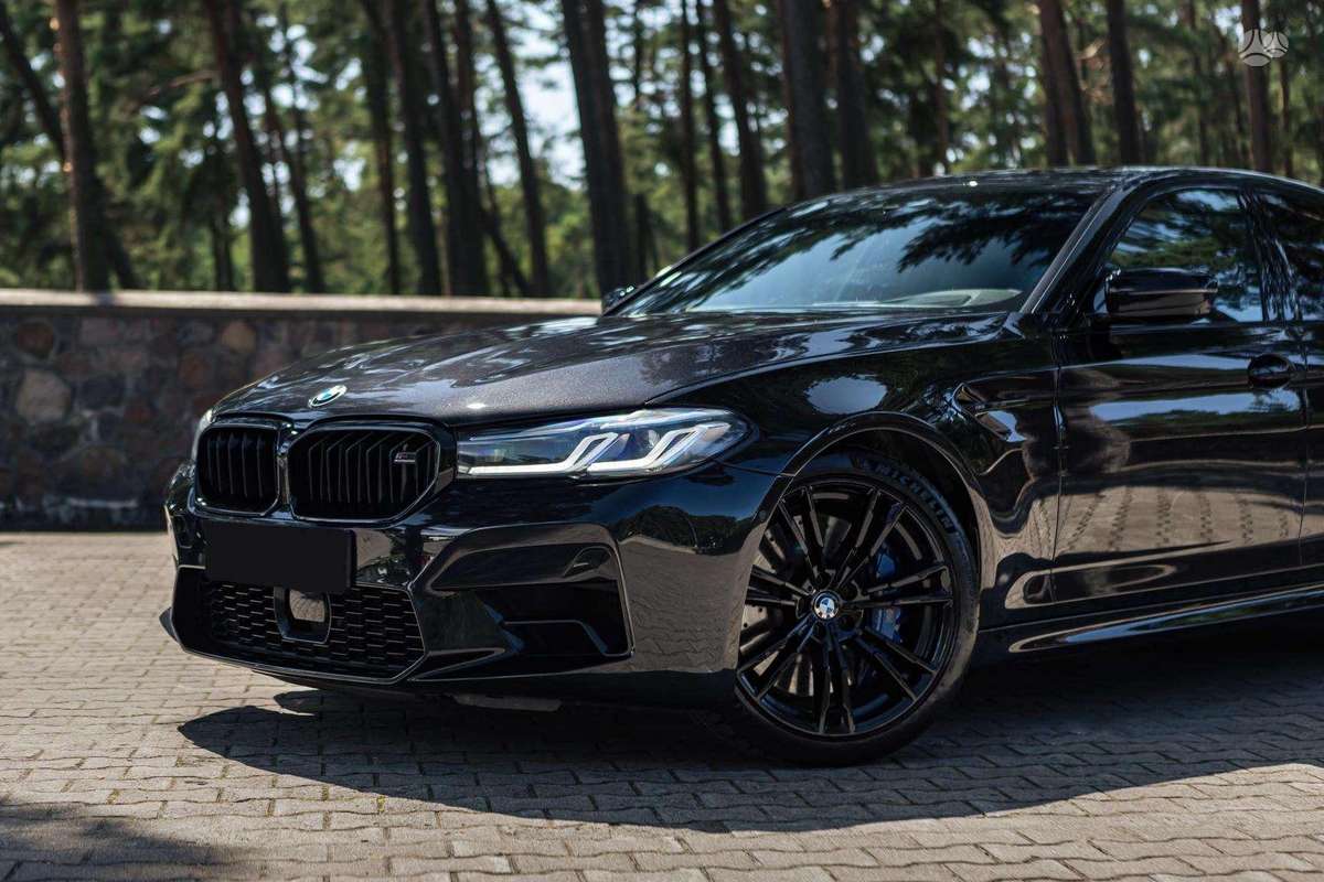 BMW M5, 4.4 l., Седан