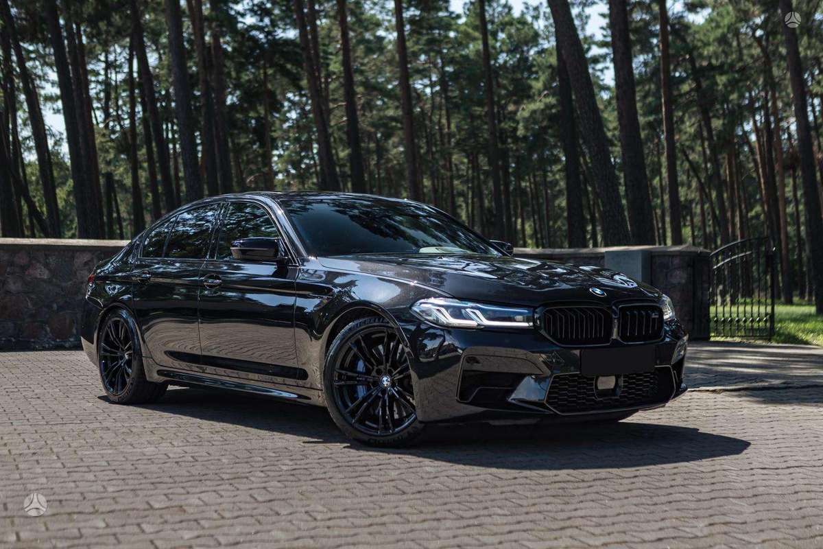 BMW M5, 4.4 l., Седан