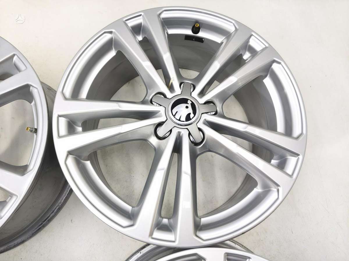 Skoda Octavia, light alloy, R18