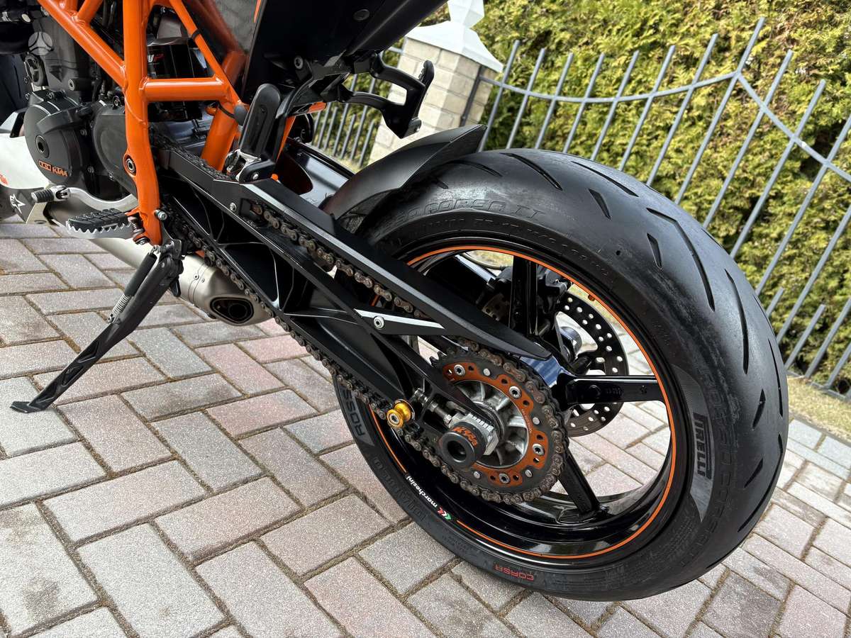 KTM Duke 690cc, supermoto