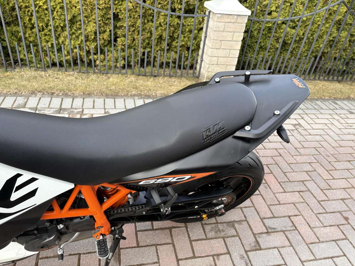 KTM Duke 690cc, supermoto