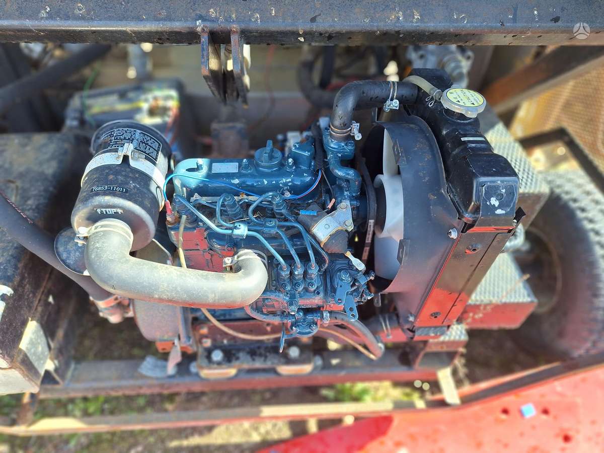 Kubota D722
