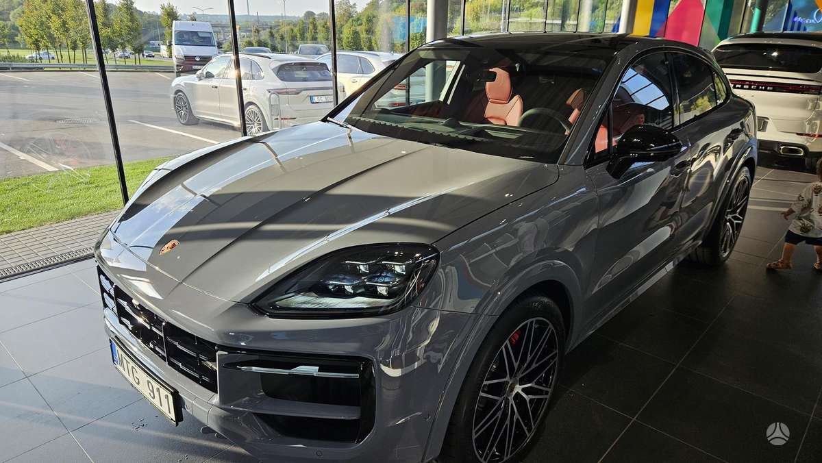 Porsche Cayenne Coupe - 4