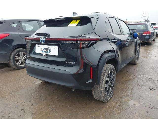 Toyota Yaris Cross dalimis