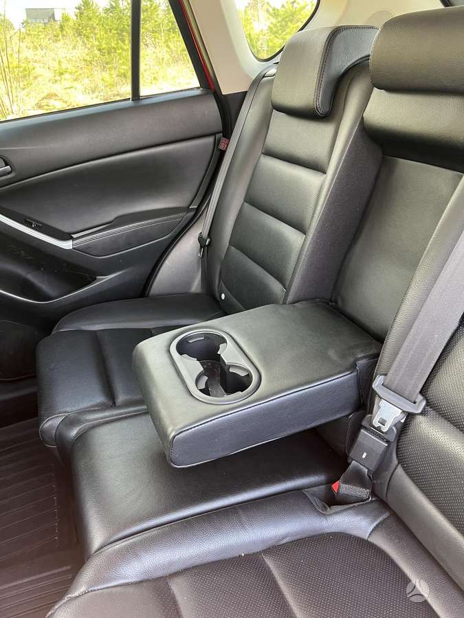Mazda CX-5, 2.2 l., off-road / crossover
