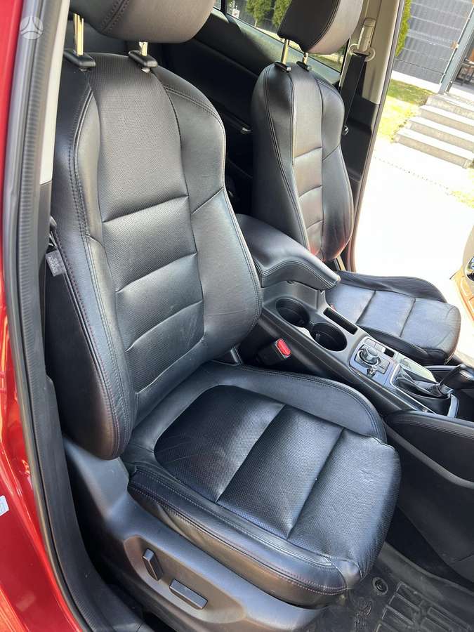 Mazda CX-5, 2.2 l., Внедорожник / Кроссовер