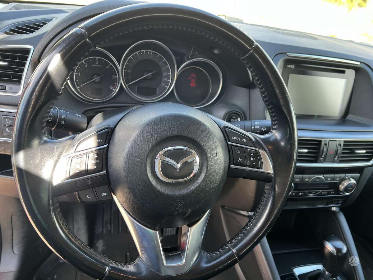 Mazda CX-5, 2.2 l., off-road / crossover