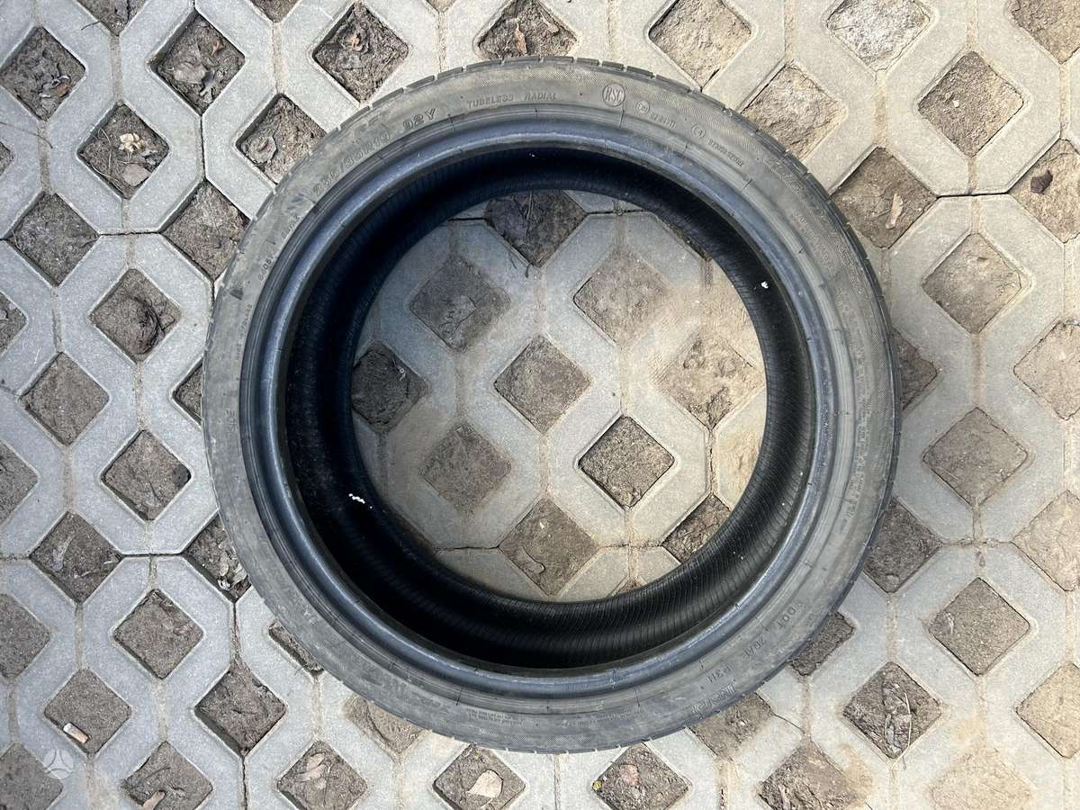 Bridgestone, summer 235/35 R19