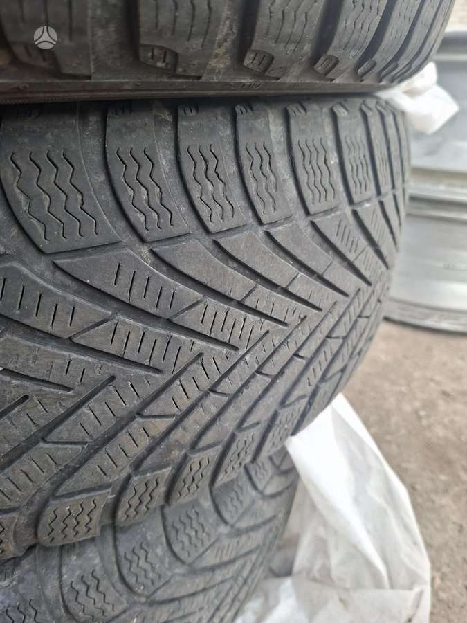 Bridgestone, universalios 215/60 R17