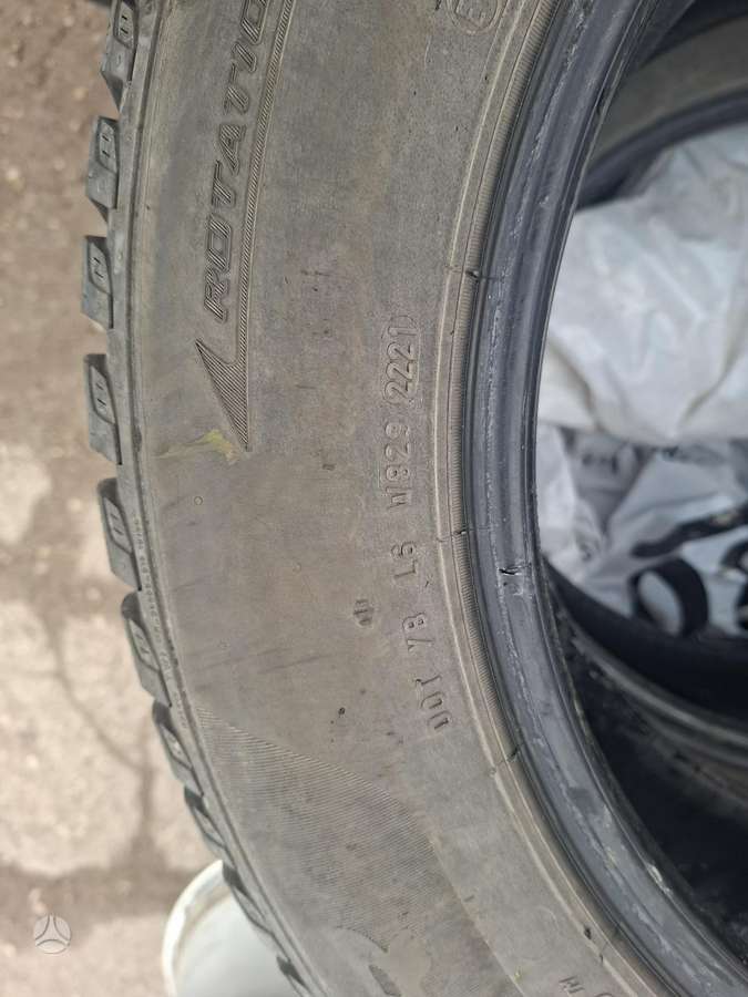 Bridgestone, universalios 215/60 R17