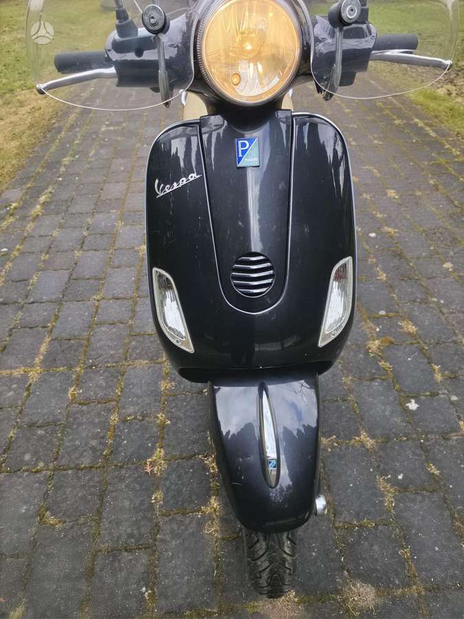 Piaggio Vespa 49cc, scooters / mopeds