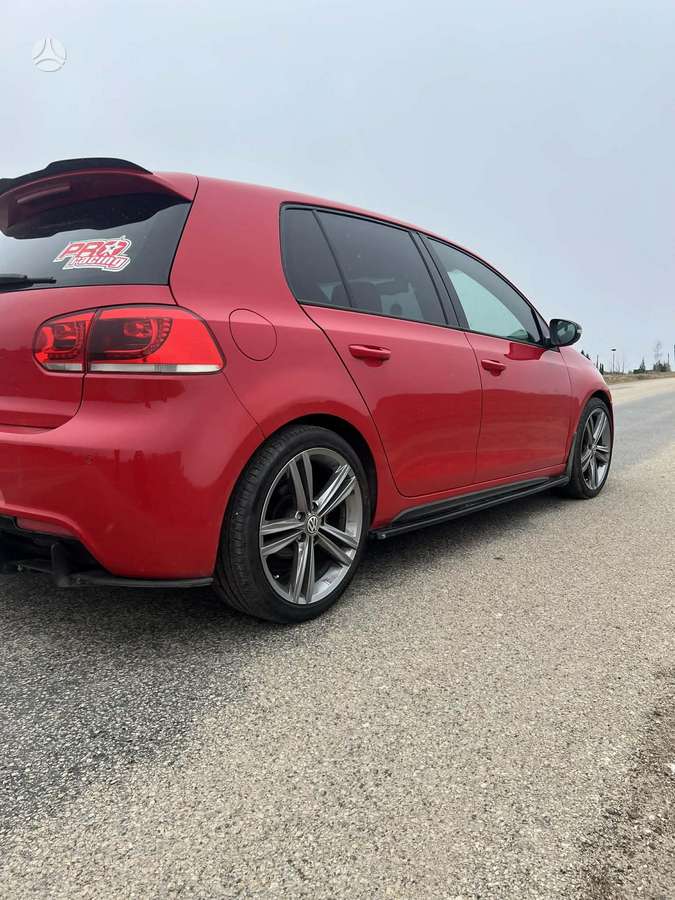 Volkswagen Golf - 4