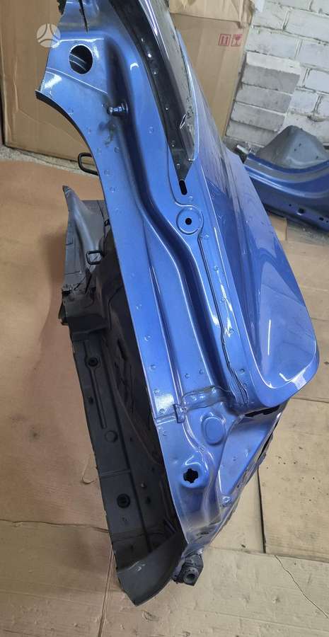 Volvo XC40 doors
