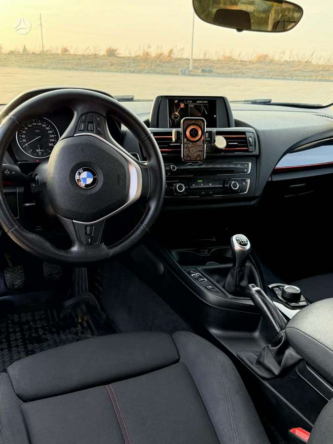 BMW 116, 2.0 l., hatchback