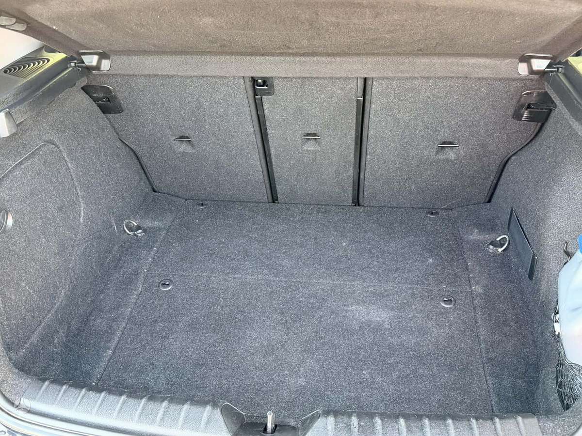 BMW 116, 2.0 l., hatchback