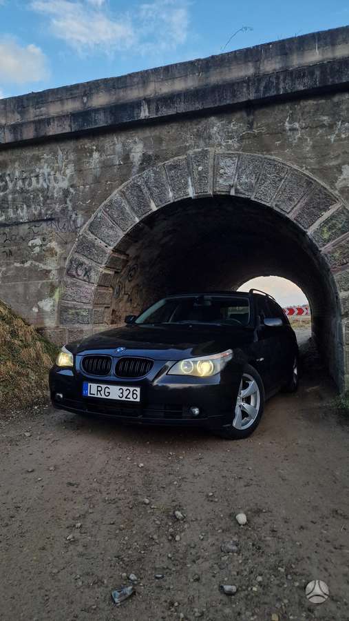 BMW 525, 2.5 l., universalas