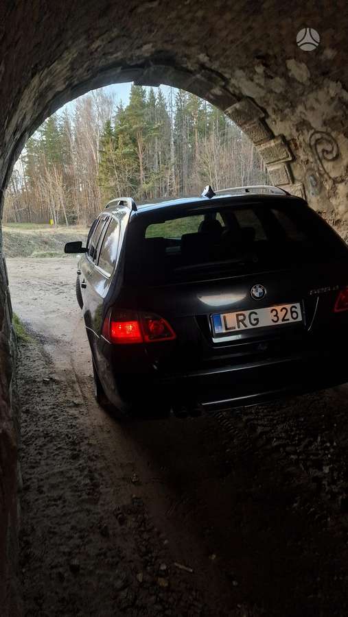 BMW 525, 2.5 l., universalas