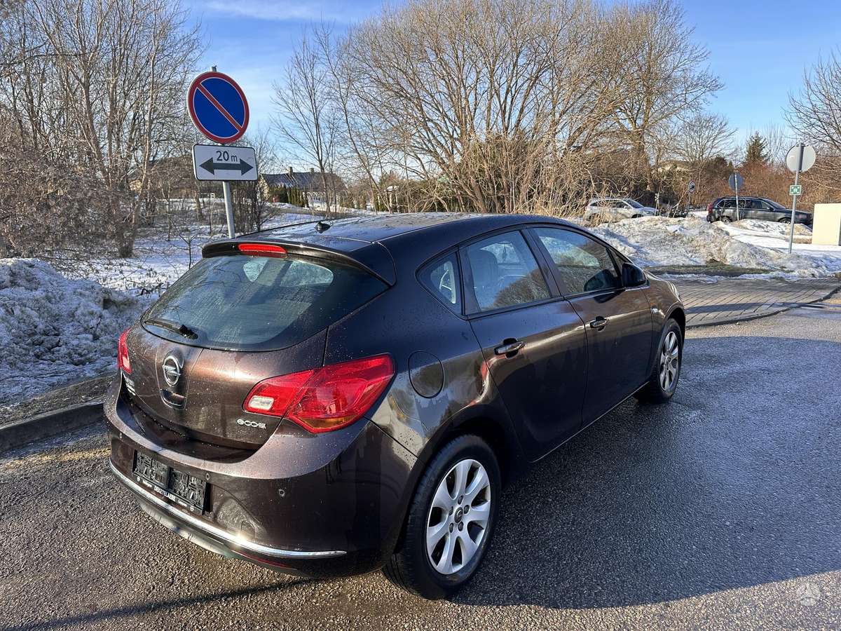 Opel Astra, 1.6 l., Хэтчбек
