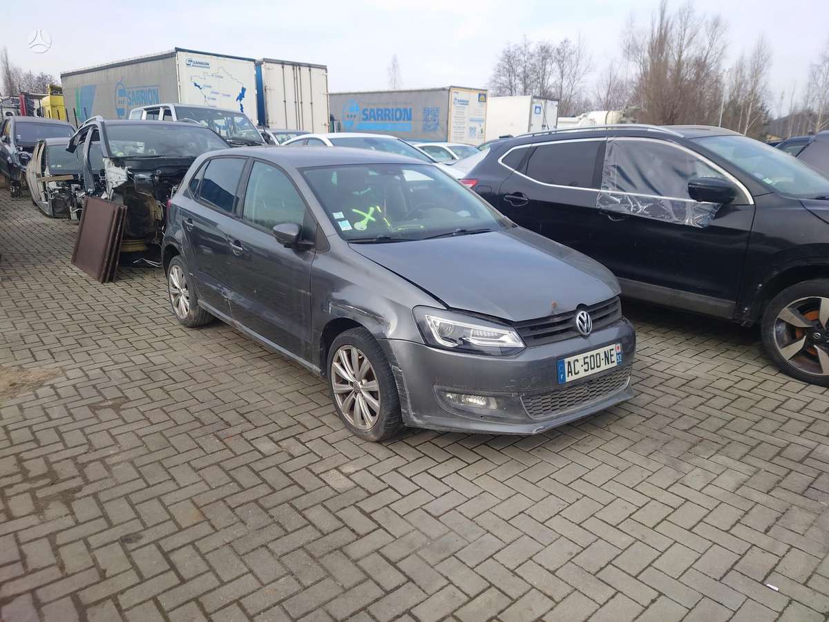 Volkswagen Polo dalimis