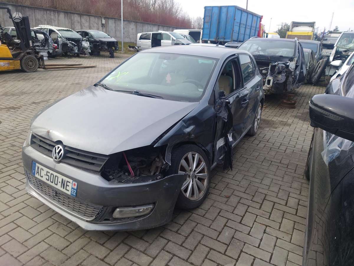 Volkswagen Polo по частям