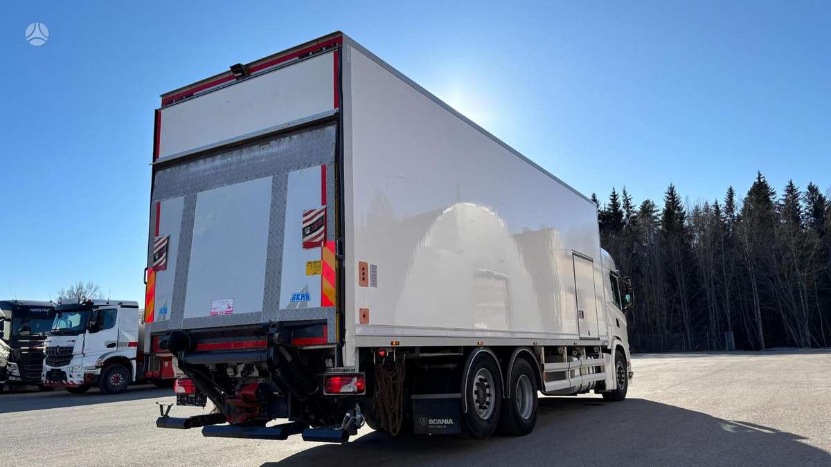 Scania G450, šaldytuvai