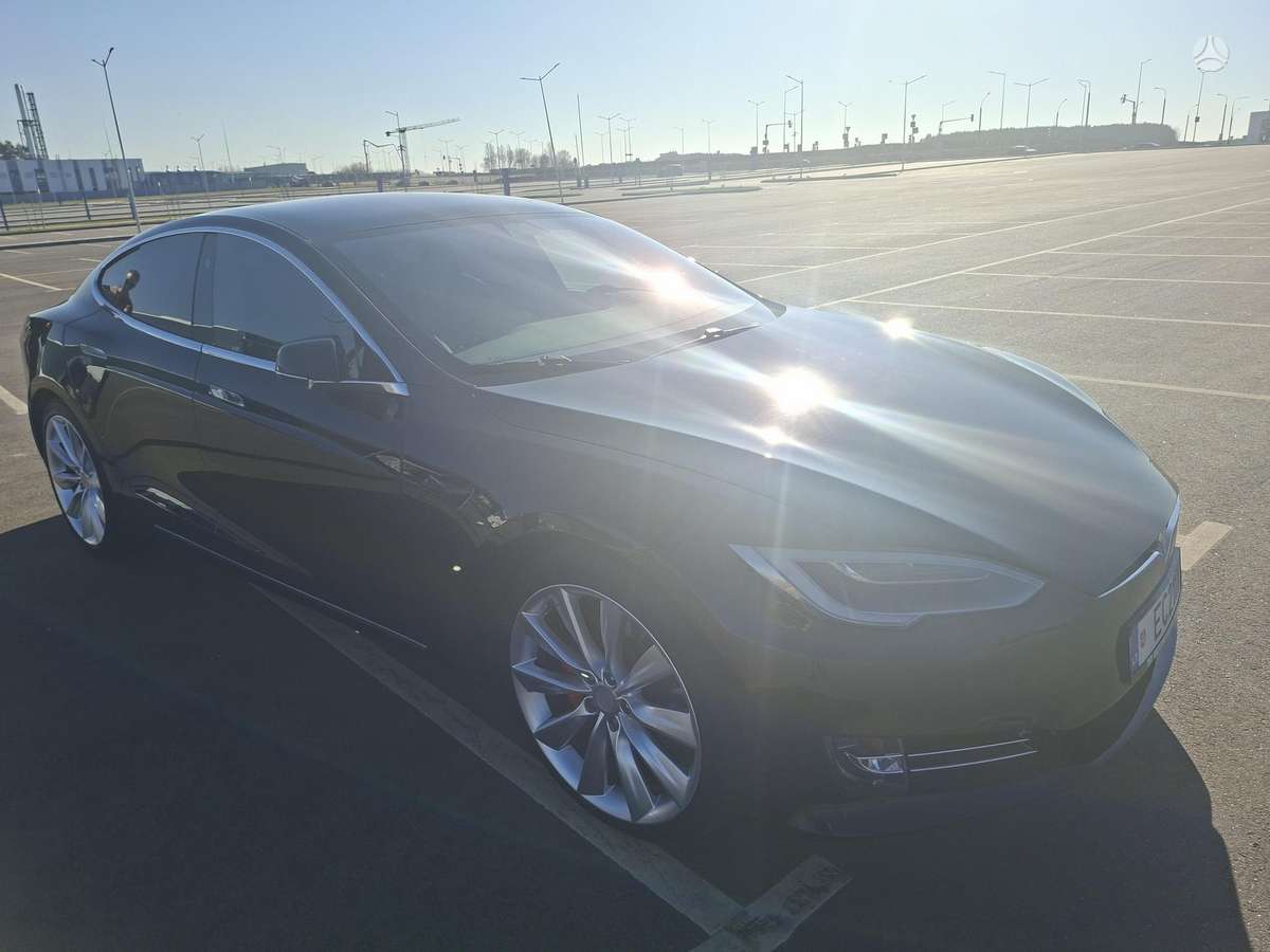 Tesla Model S, 100 кВт·ч, Хэтчбек