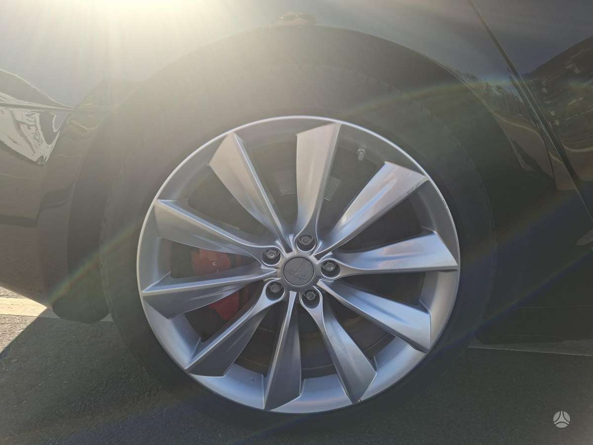 Tesla Model S, 100 кВт·ч, Хэтчбек