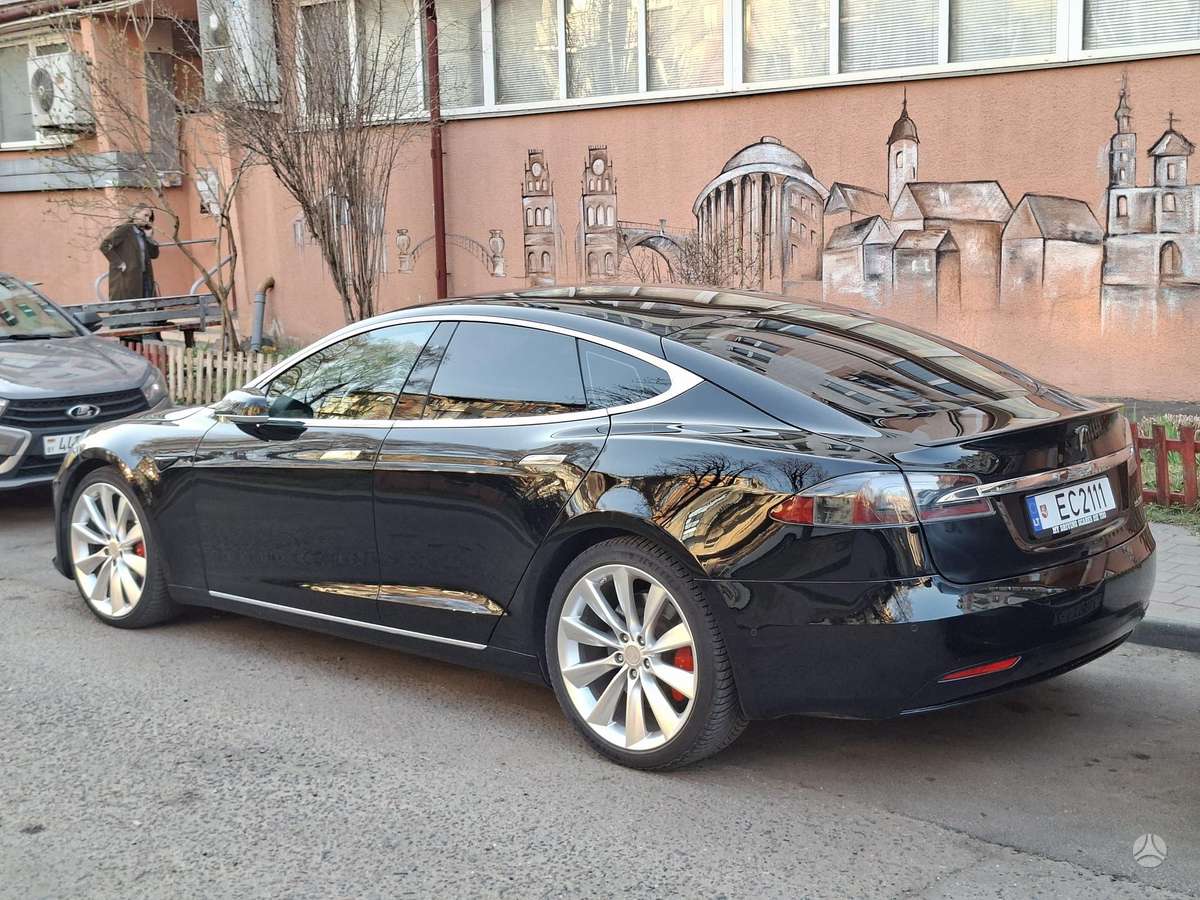 Tesla Model S, 100 кВт·ч, Хэтчбек