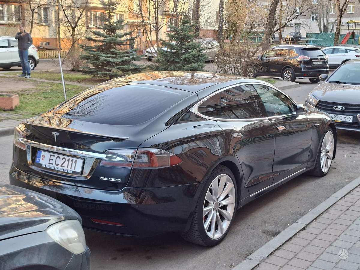 Tesla Model S, 100 кВт·ч, Хэтчбек