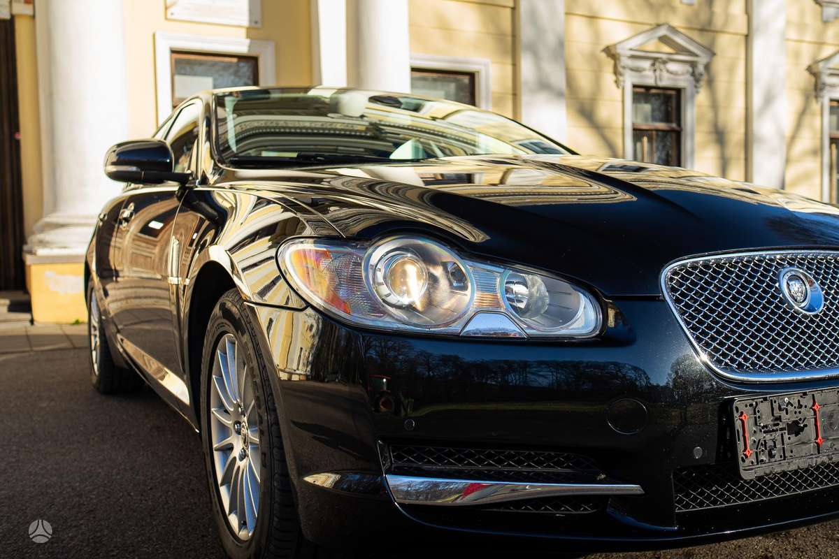 Jaguar XF, 3.0 l., Седан