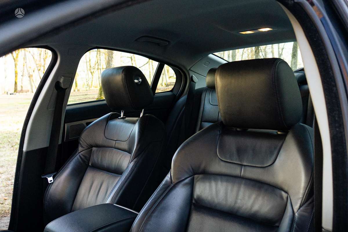 Jaguar XF, 3.0 l., Седан