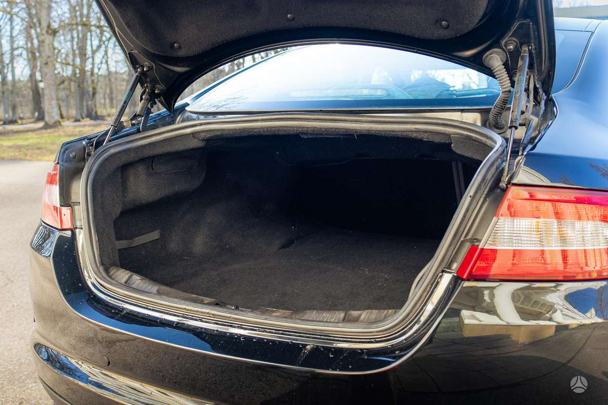 Jaguar XF, 3.0 l., Седан