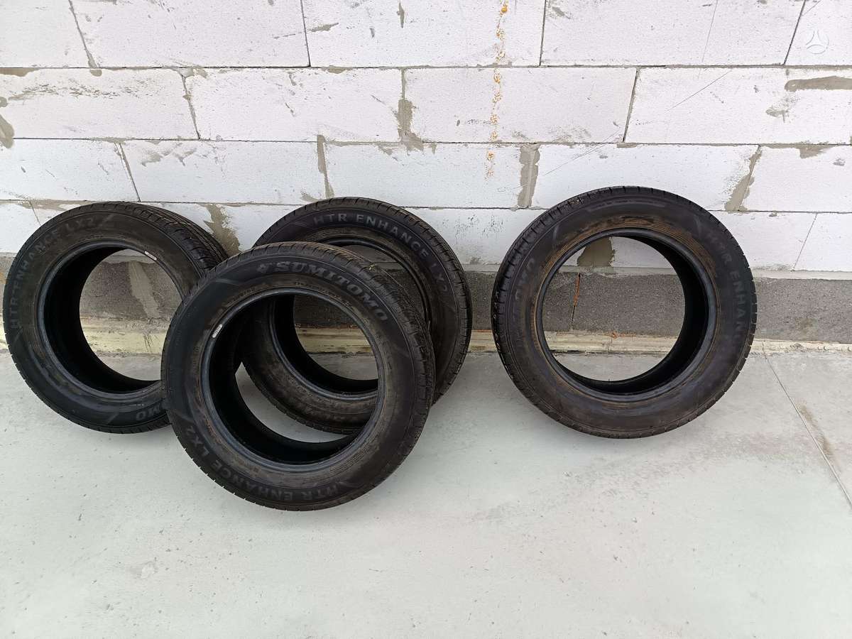 Sumitomo, vissezonas 225/60 R17