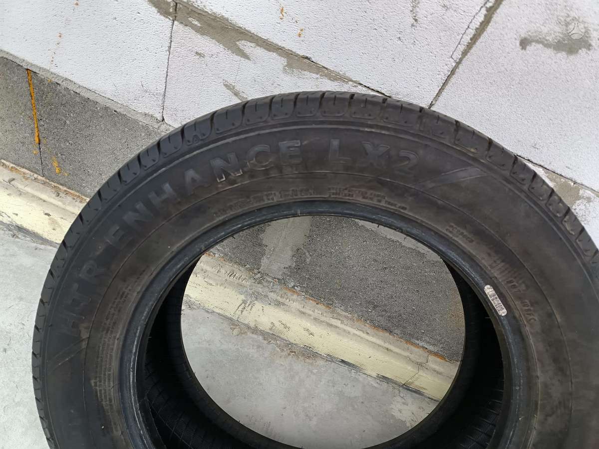 Sumitomo, vissezonas 225/60 R17