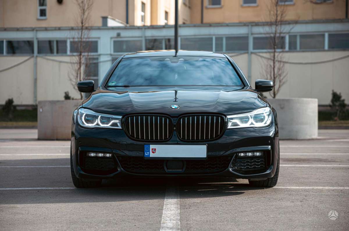 BMW 730, 3.0 l., Седан