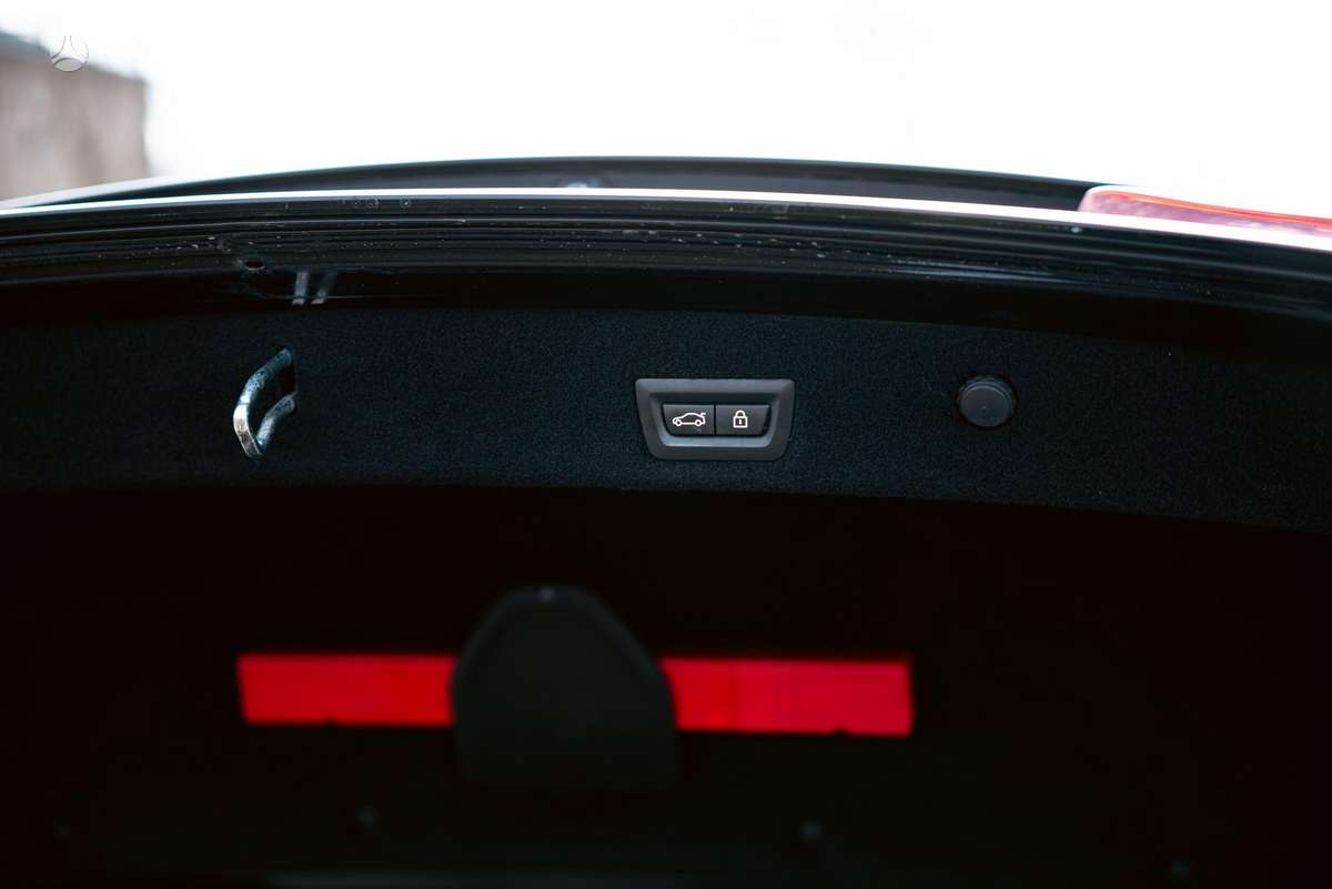 BMW 730, 3.0 l., Седан