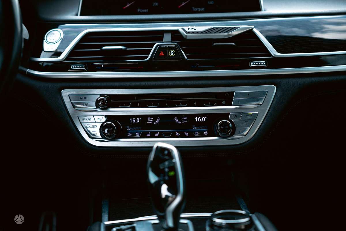 BMW 730, 3.0 l., Седан
