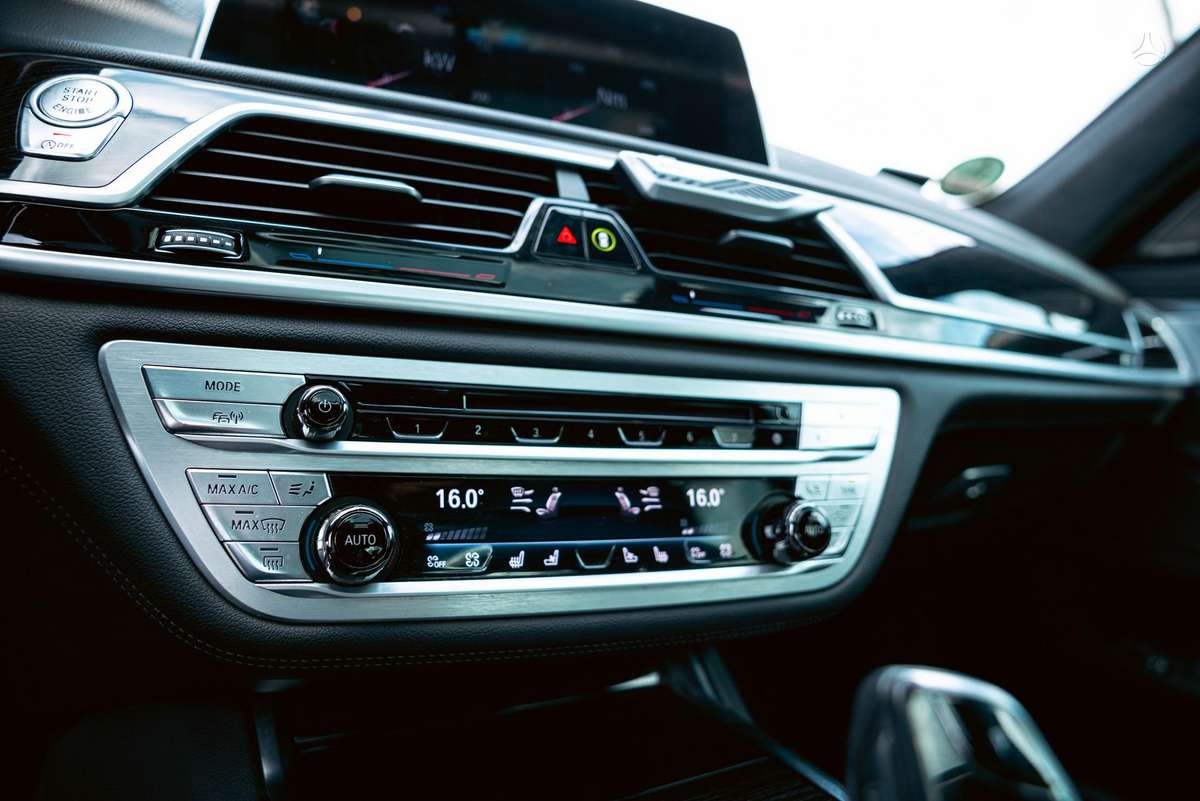 BMW 730, 3.0 l., Седан
