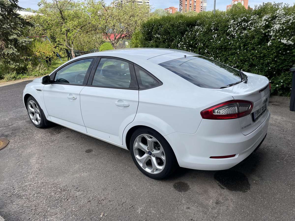 Ford Mondeo, 2.0 l., hatchback