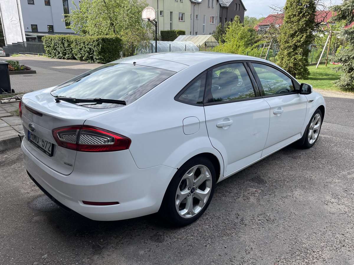 Ford Mondeo, 2.0 l., hatchback
