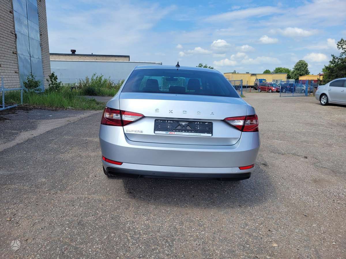 Skoda Superb, 1.5 l., Хэтчбек