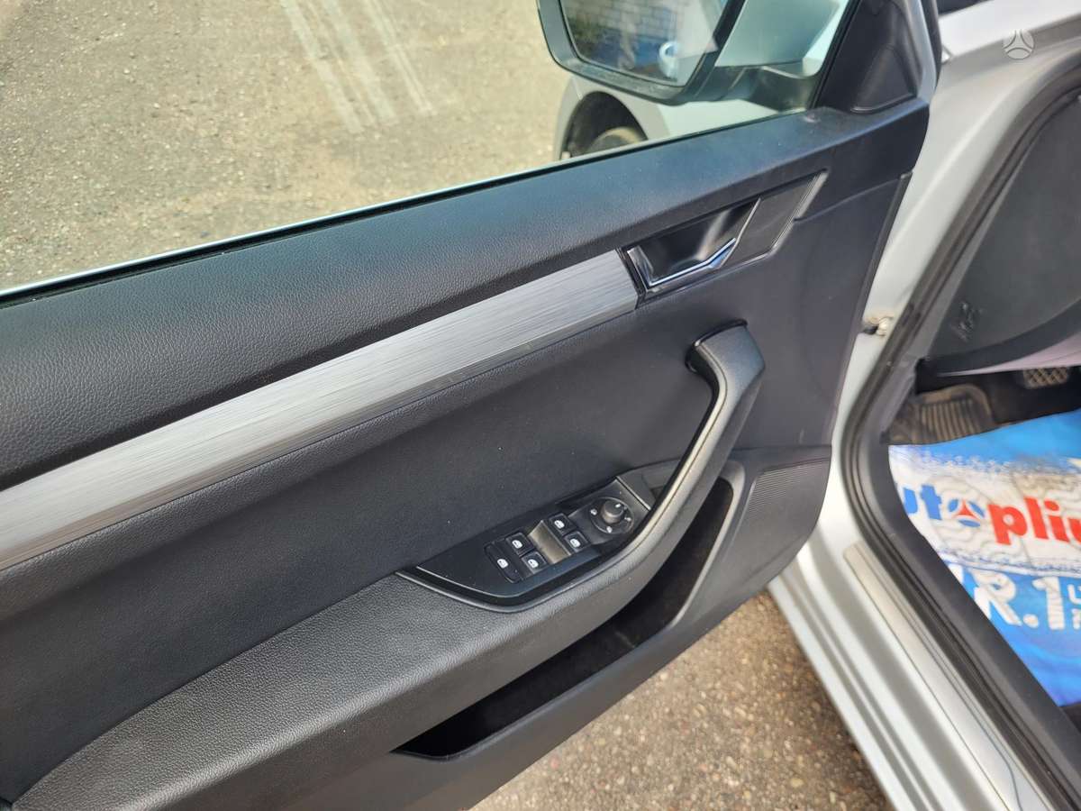 Skoda Superb, 1.5 l., Хэтчбек