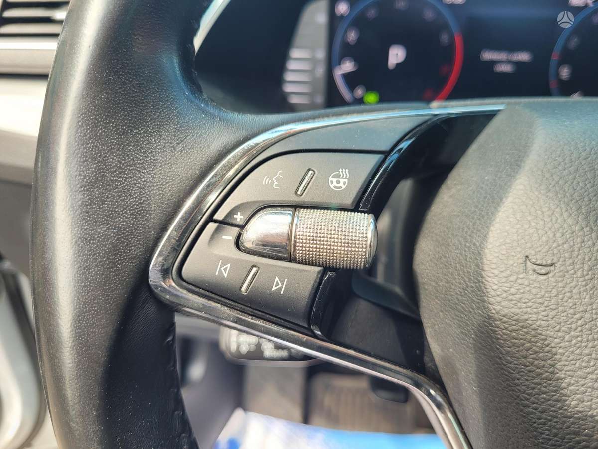 Skoda Superb, 1.5 l., Хэтчбек