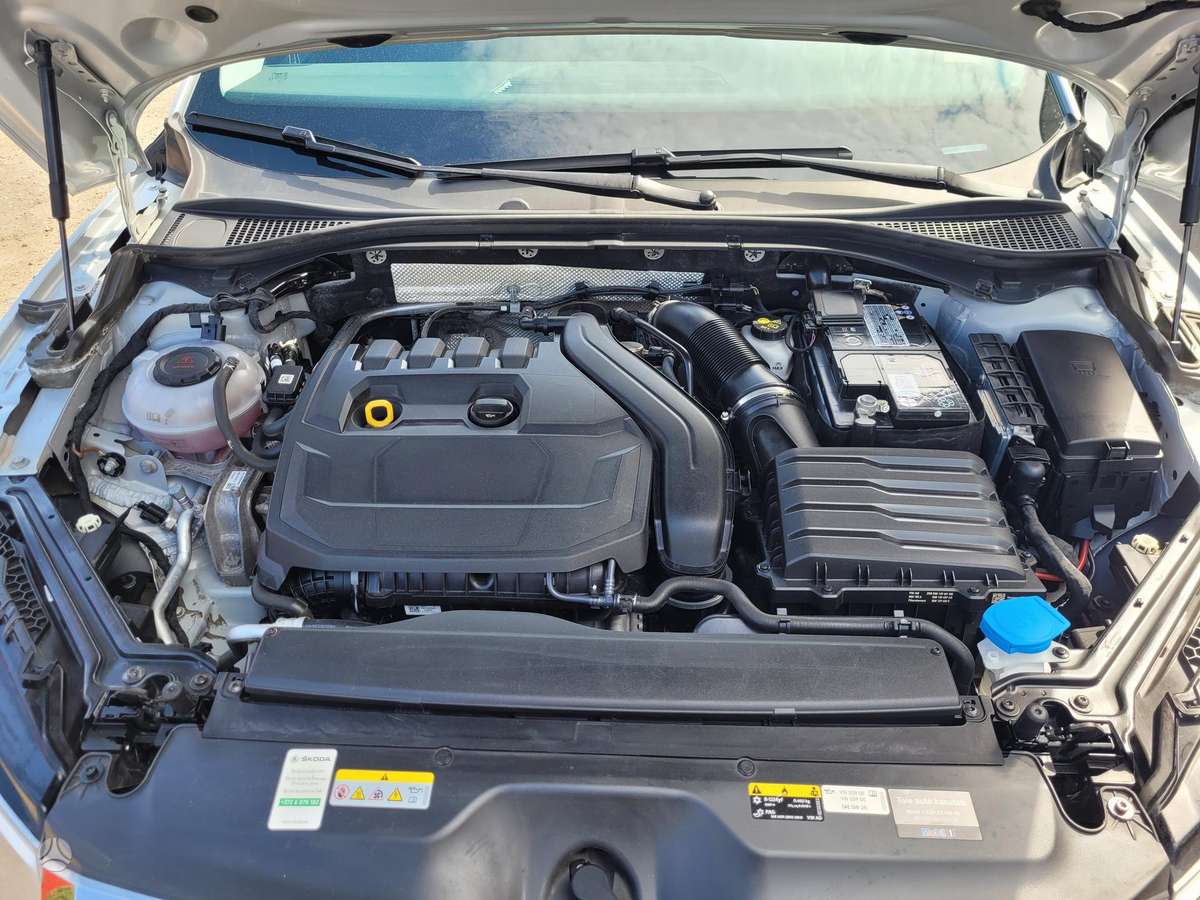 Skoda Superb, 1.5 l., Хэтчбек
