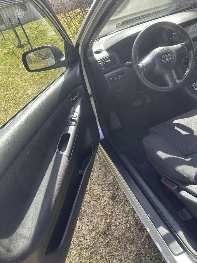 Toyota Corolla, 1.4 l., hatchback